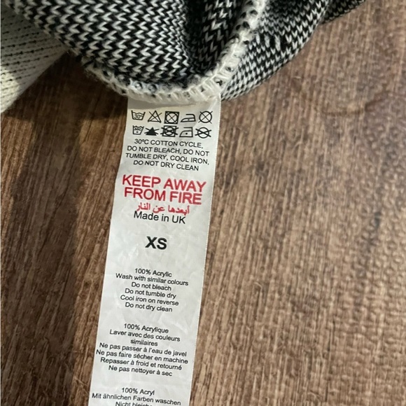 Boohoo MAN Boxy Fit Knitted Moto Shirt Size XS - Picture 5 of 7